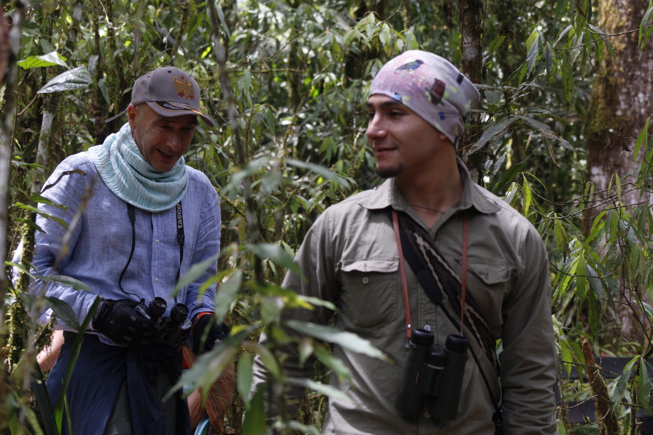 Cristian Daza Birding and Wildlife Professional Guide - Manakin Nature ...